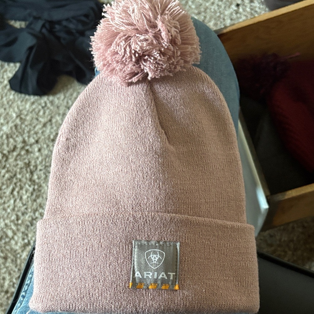 Ariat Blush Women’s Beanie with Pom Pom